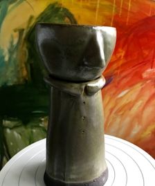 Vase med hoved/skål - 500 kr
